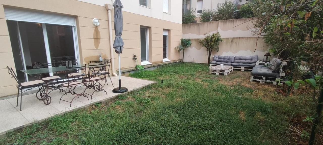 Apartment Jardin Terrasse Chez Charlene 30 Min En Voiture Des Plages Et Du Vieux Port *